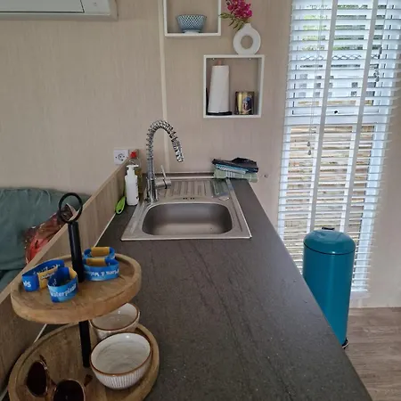 Chalet 4 Persoons Stacaravan Op Camping De Bongerd Tuitjenhorn