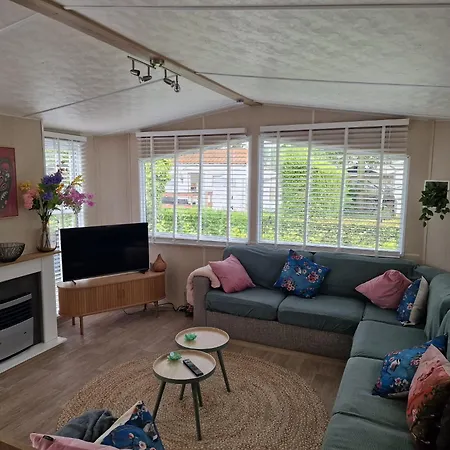 Chalet 4 Persoons Stacaravan Op Camping De Bongerd *