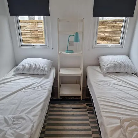 4 Persoons Stacaravan Op Camping De Bongerd *